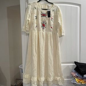 Midi embroidered dress